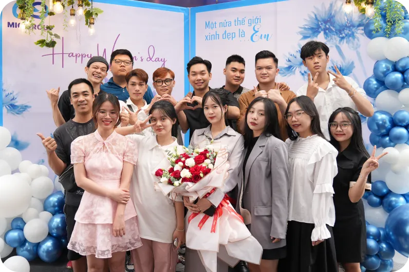 Tập thể MIC Creative